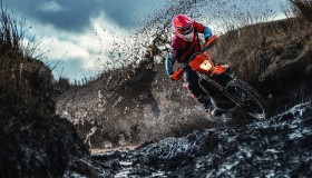 C7娱乐-双雄回归夜，费德勒与萨拉赫巅峰对决50分钟，胜负难料！